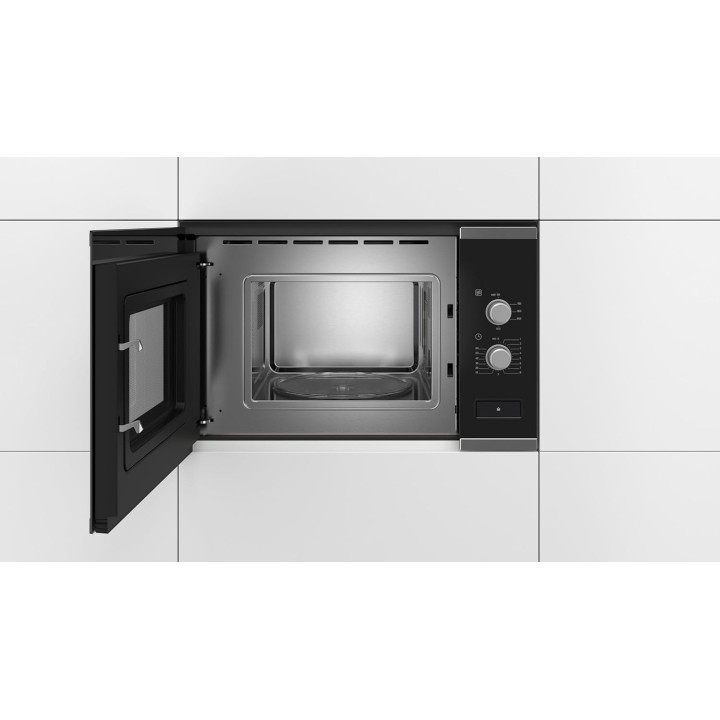 Micro-ondes encastrable Bosch 20L - 800W - Acier inoxydable noir - Combiné