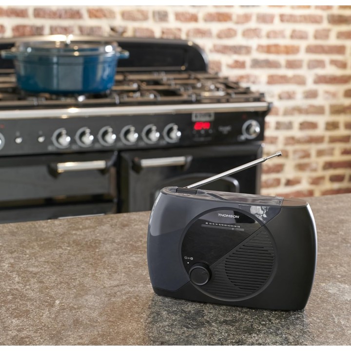Radio portable FM analogique THOMSON RT350 - Double alimentation - Bleu/Noir compact