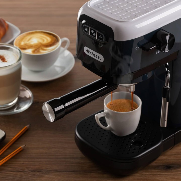 Machine à expresso compacte Ariete blanc - 15 bars, cappuccino, café moulu ou dosettes
