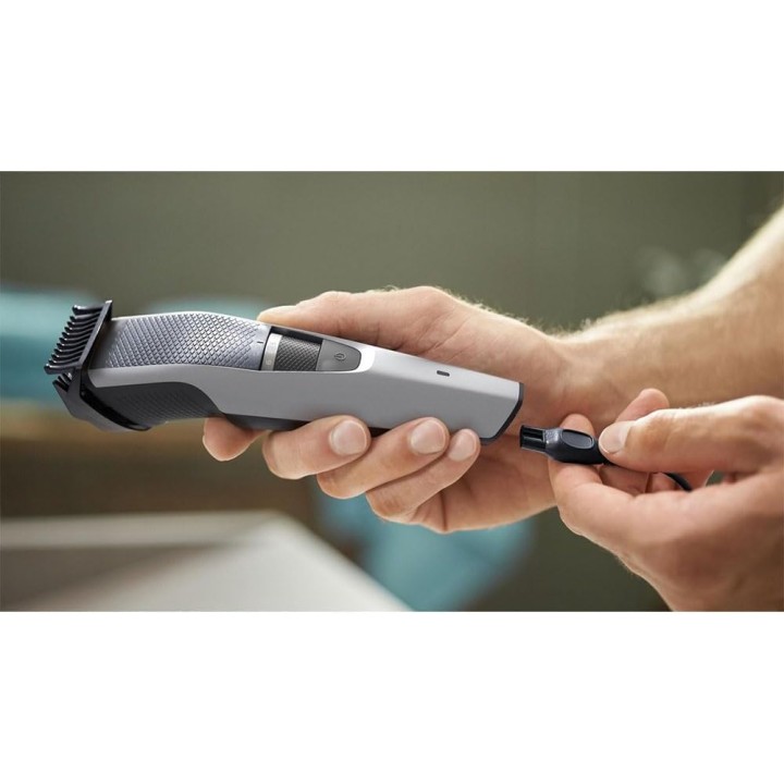 Tondeuse à barbe Philips Series 3000 BT3239/15 – Système Lift & Trim, lames acier
