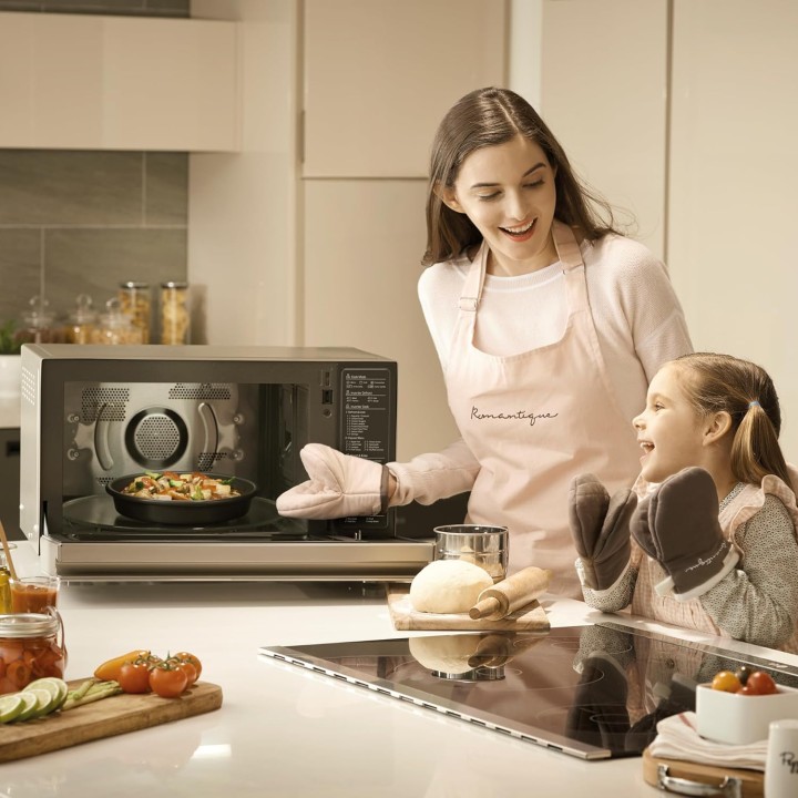 Four micro-ondes combiné LG Smart Inverter - 39L, gril, convection, inox
